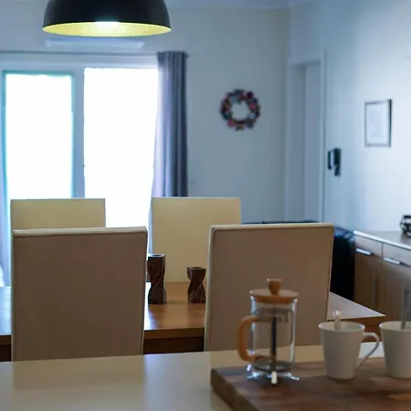 Bay View Modern Apartamento