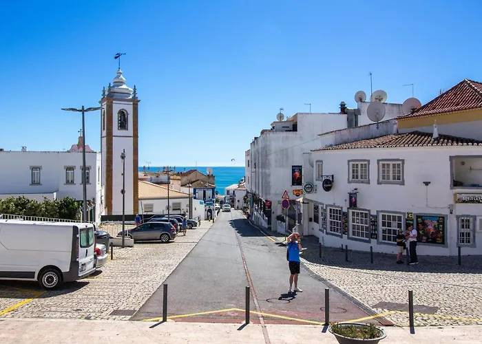 Bay View Modern Apartmán *