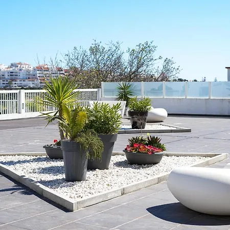 Bay View Modern 아파트