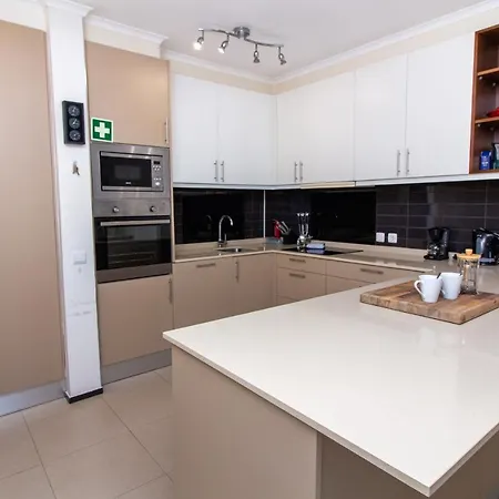 Bay View Modern דירה אלבופיירה