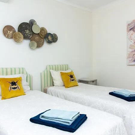 Bay View Modern البوفيرا