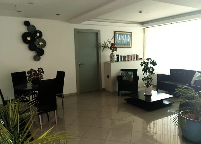 Bay View Modern شقة *